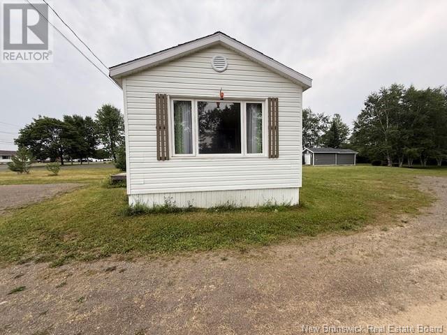 717 Des Pionniers Avenue, Balmoral, New Brunswick  E8E 1B3 - Photo 8 - NB124021