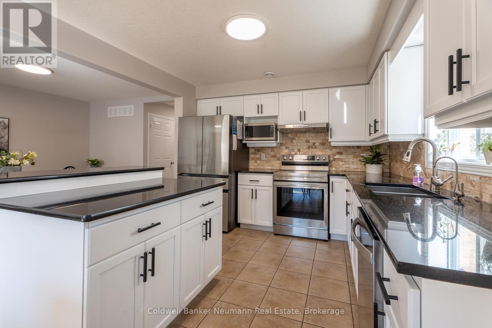 124 Clough Crescent, Guelph, Ontario  N1L 0E4 - Photo 10 - X12315641