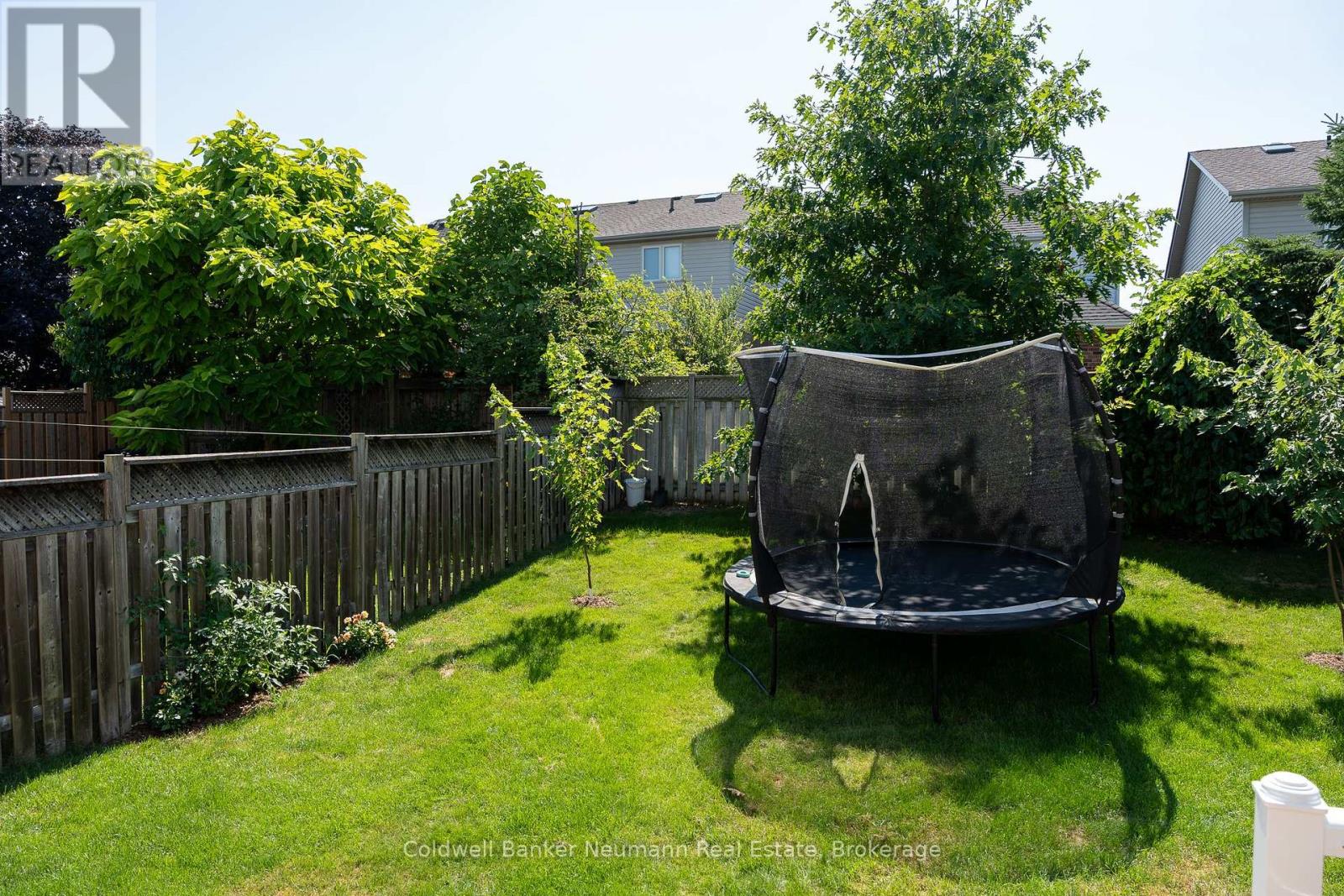 124 Clough Crescent, Guelph, Ontario  N1L 0E4 - Photo 39 - X12315641