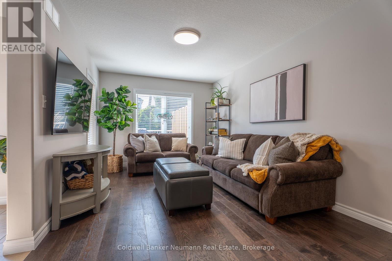 124 Clough Crescent, Guelph, Ontario  N1L 0E4 - Photo 6 - X12315641