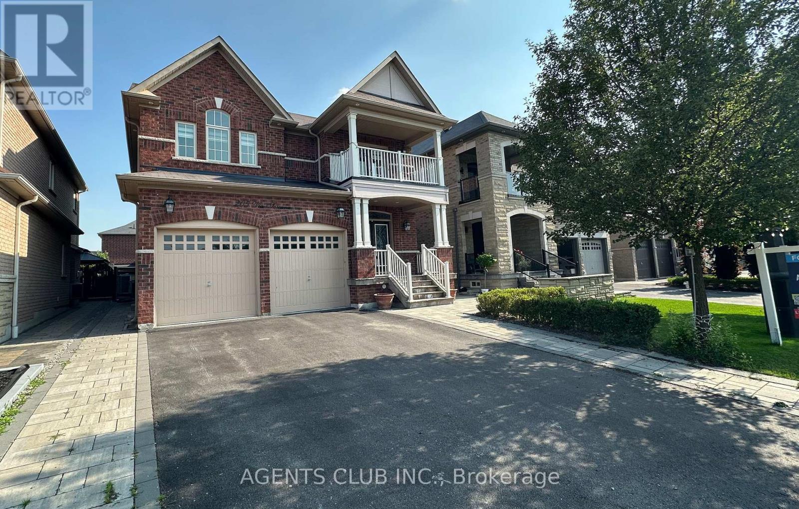 Property at 205 VIA TOSCANA image 1