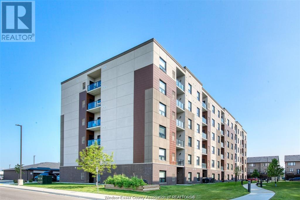 MLS# 25019287: 728 BROWNSTONE DRIVE Unit# 406, Lakeshore, Canada