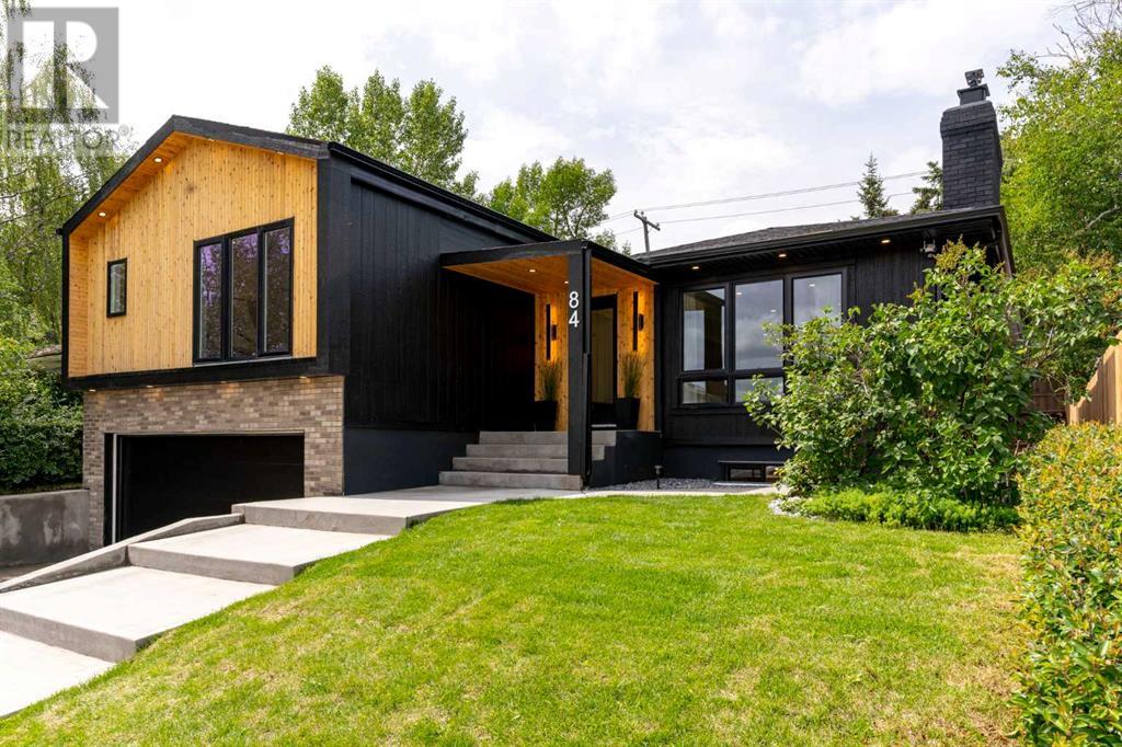Property at 84 Cheyenne Crescent NW image 2