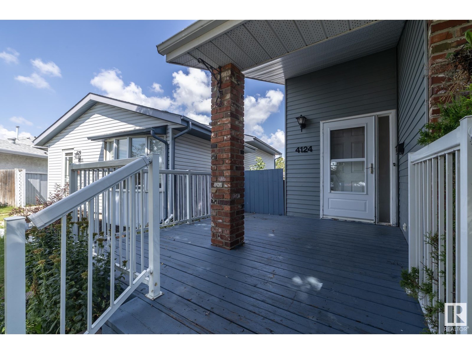 Property at 4124 37A ST NW image 3