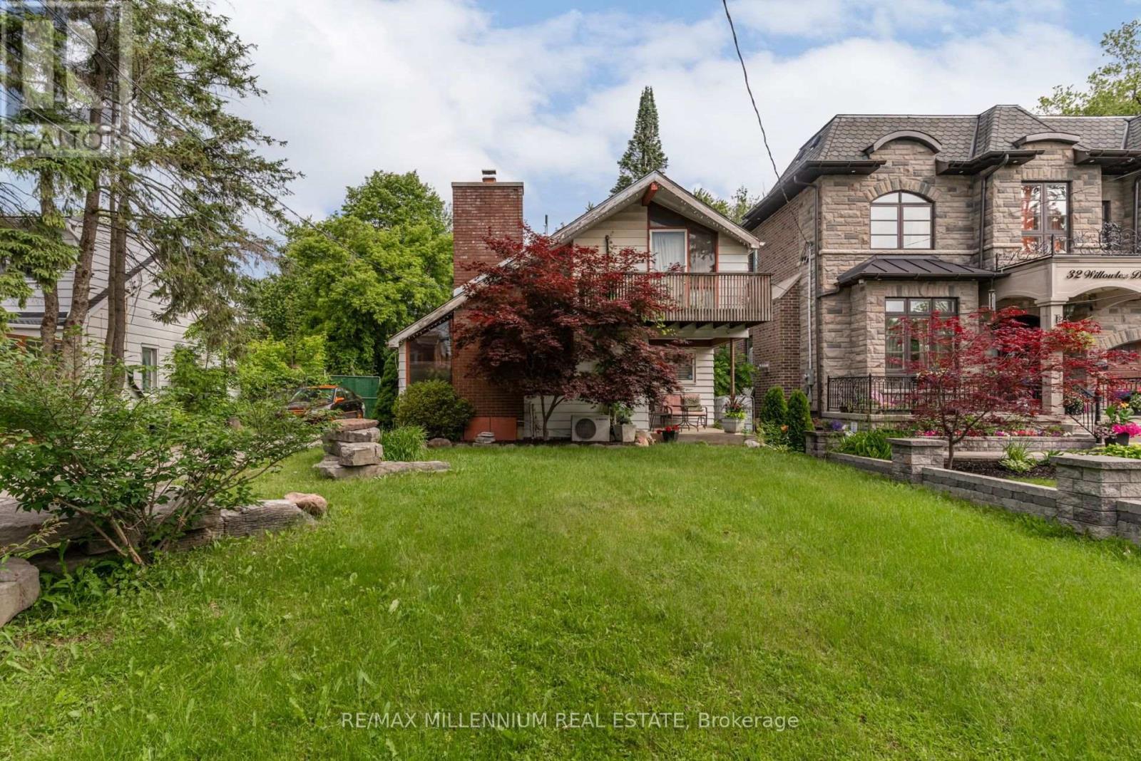 Property at 30 WILLOWLEA DRIVE image 1