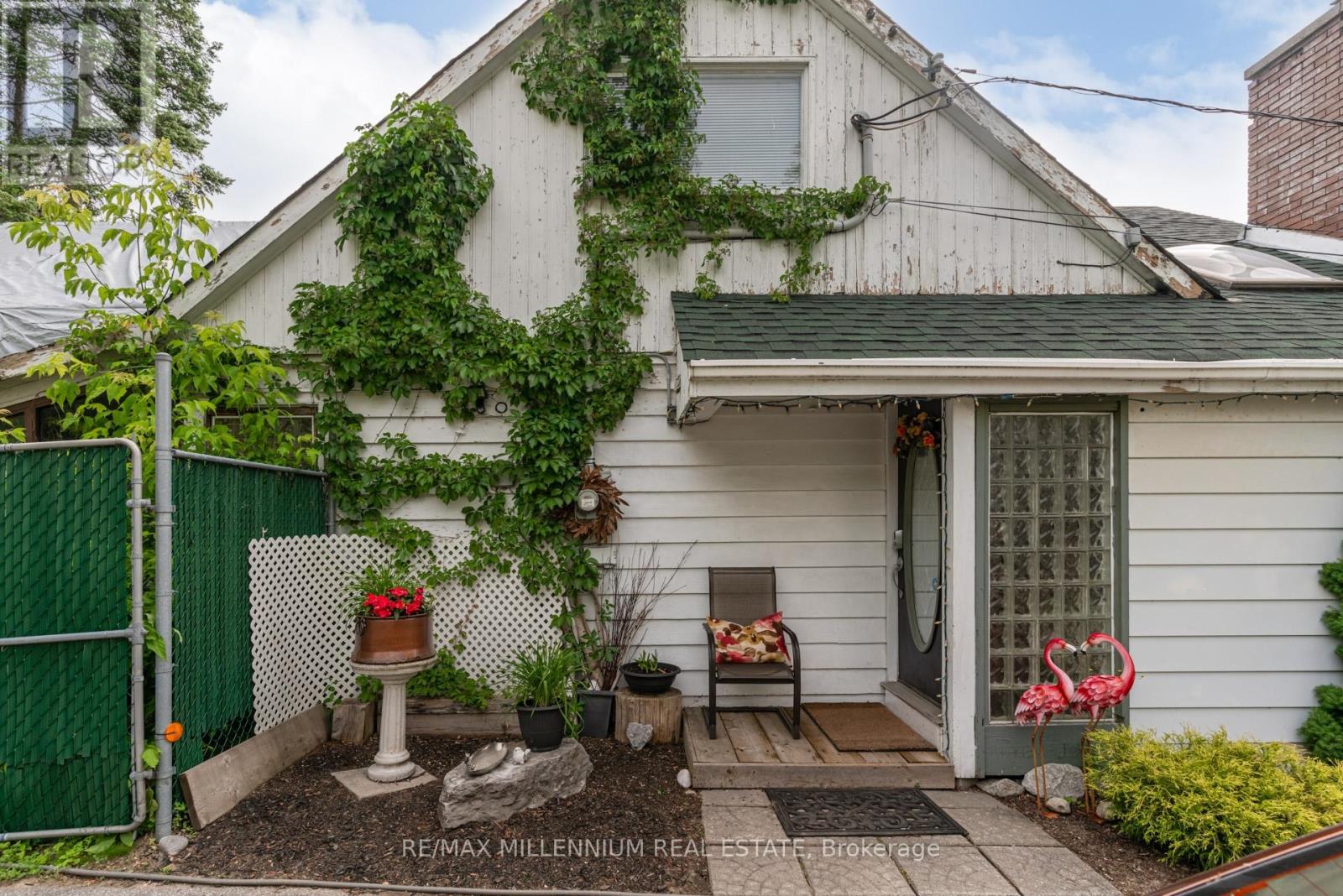 Property at 30 WILLOWLEA DRIVE image 4