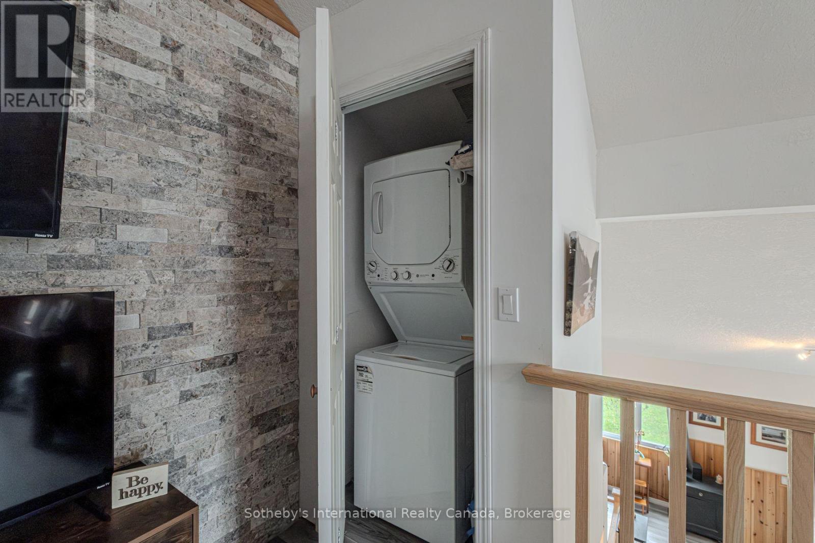 2 Balmoral Street, Brant, Ontario  N3L 0C8 - Photo 19 - X12315799