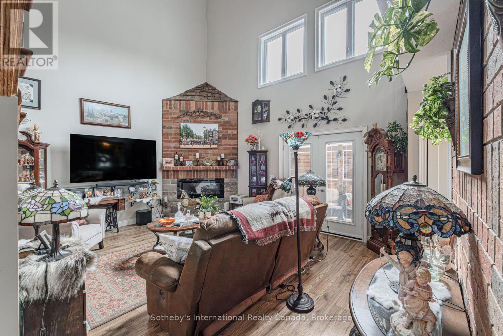 2 Balmoral Street, Brant, Ontario  N3L 0C8 - Photo 21 - X12315799