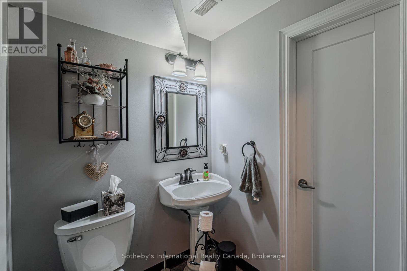2 Balmoral Street, Brant, Ontario  N3L 0C8 - Photo 33 - X12315799