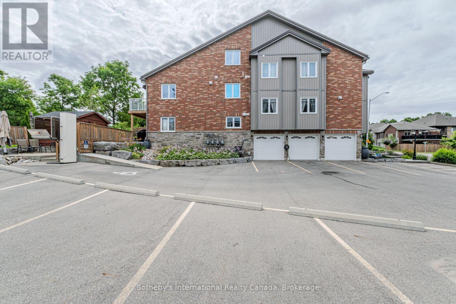 2 Balmoral Street, Brant, Ontario  N3L 0C8 - Photo 8 - X12315799