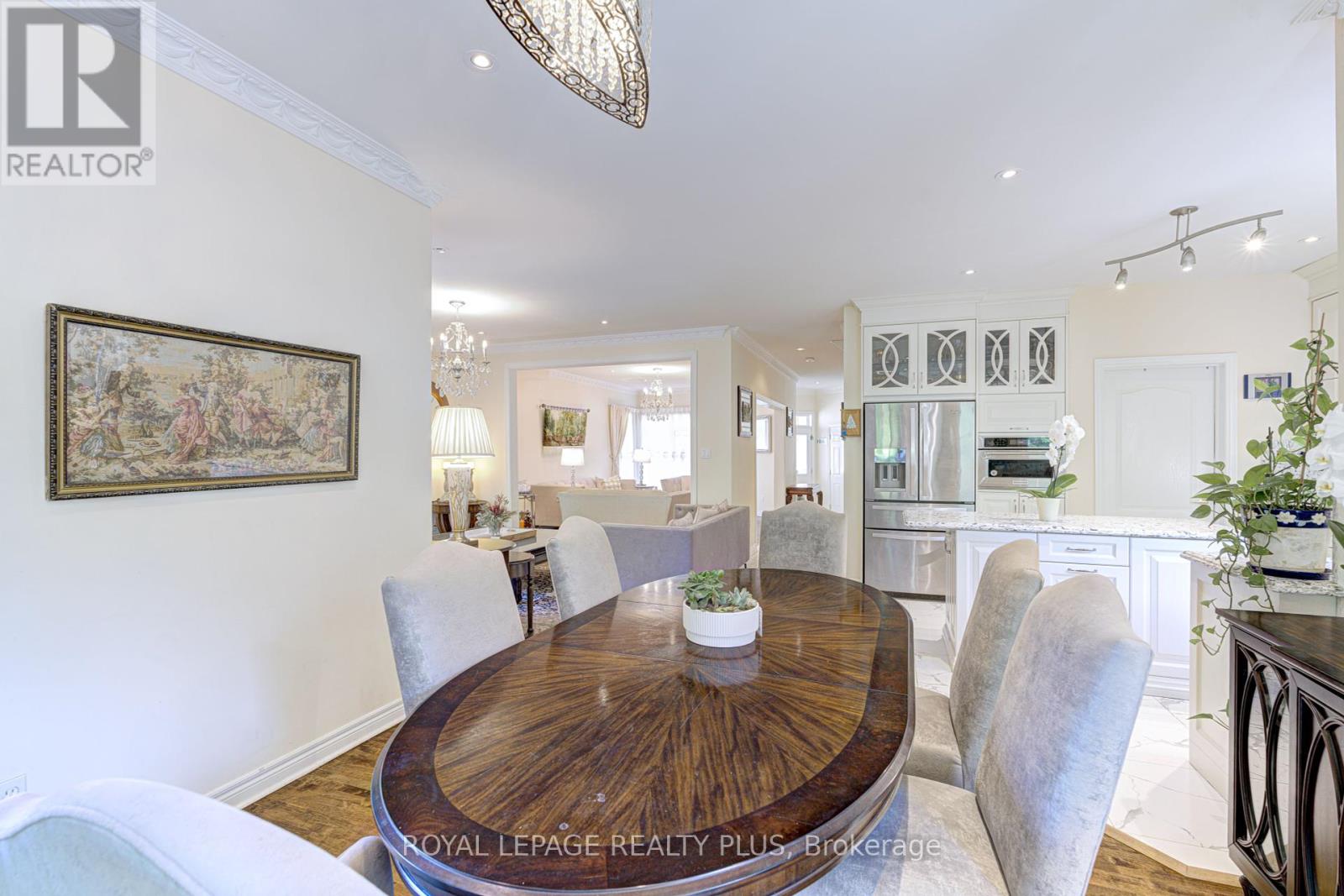 104 Melbourne Drive, Richmond Hill, Ontario  L4S 2G7 - Photo 12 - N12315642