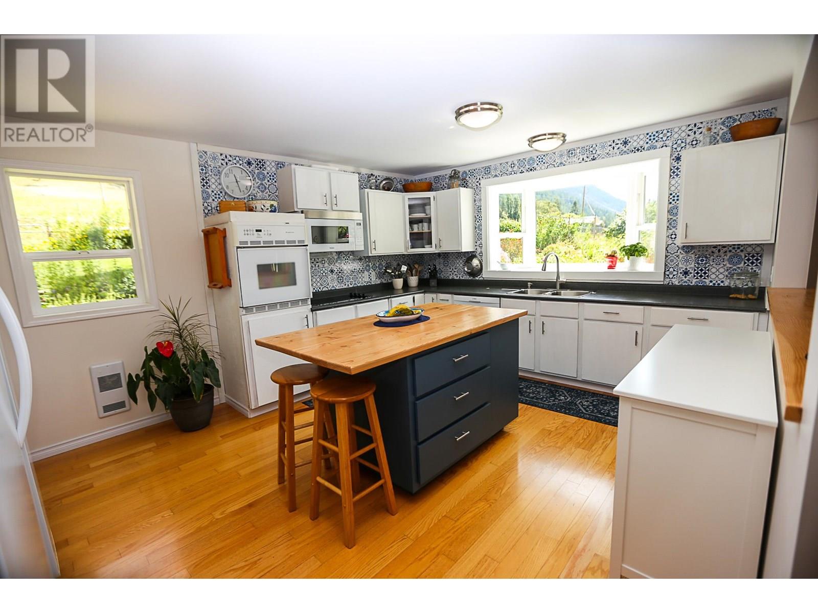 430 Agate Bay Road, Barriere, British Columbia  V0E 2E0 - Photo 7 - 10334281