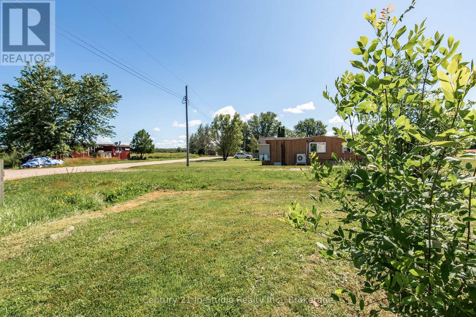 200 Grace Street E, Georgian Bluffs, Ontario  N0H 2N0 - Photo 7 - X12315804