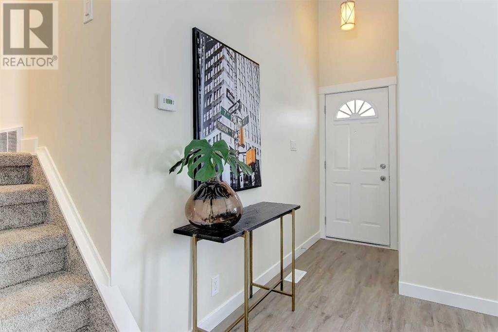 Property at 272 Acadia Drive SE image 2