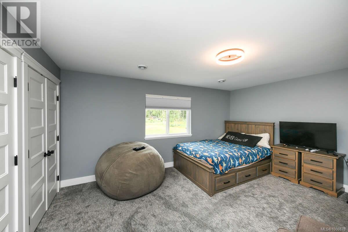 2390 Barbara Rd, Courtenay, British Columbia  V9J 1L9 - Photo 42 - 1008878