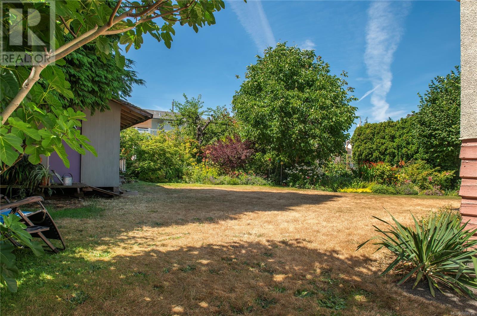 Property at 22 McLean St image 4