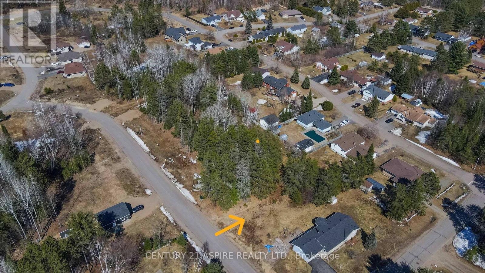 18 BIRCHVIEW DRIVE, Madawaska Valley, Ontario