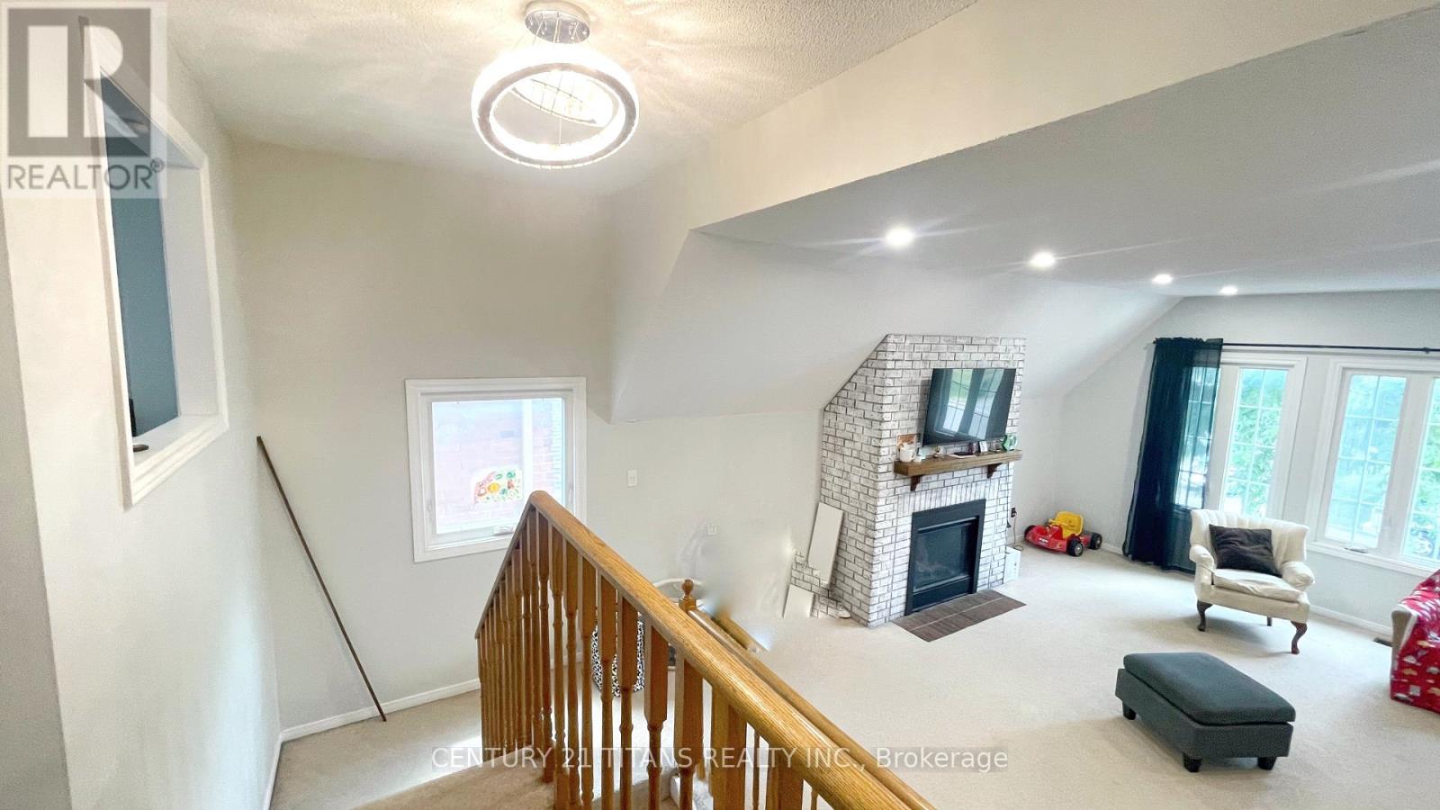 75 Daniels Crescent, Ajax, Ontario  L1T 1Y7 - Photo 7 - E12313958