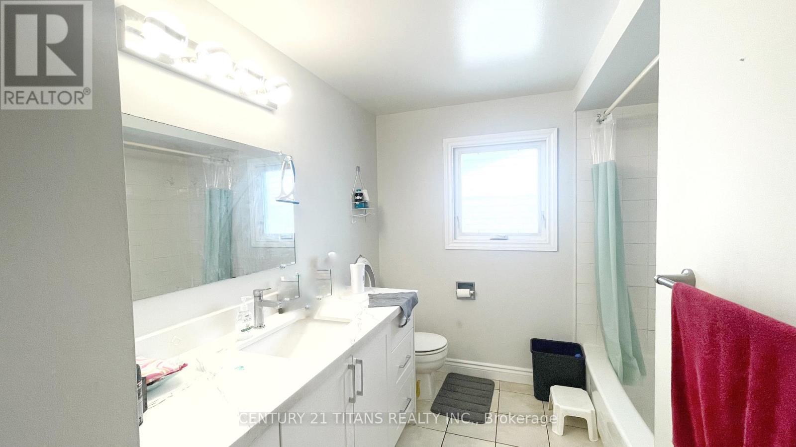 75 Daniels Crescent, Ajax, Ontario  L1T 1Y7 - Photo 10 - E12313958