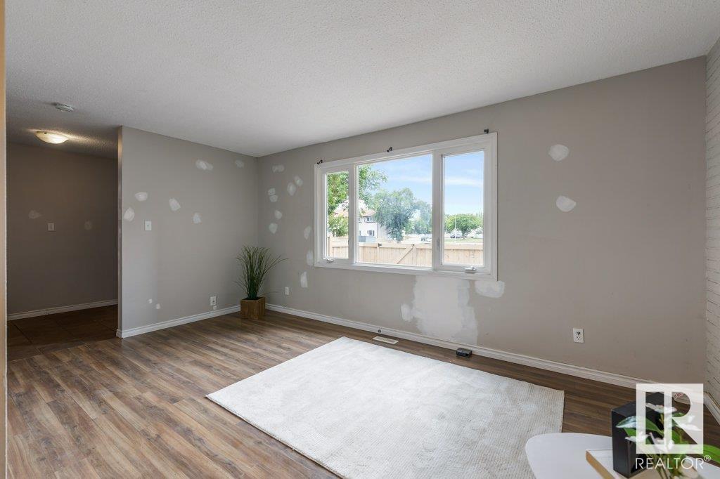 Property at #3 14125 82 ST NW image 5