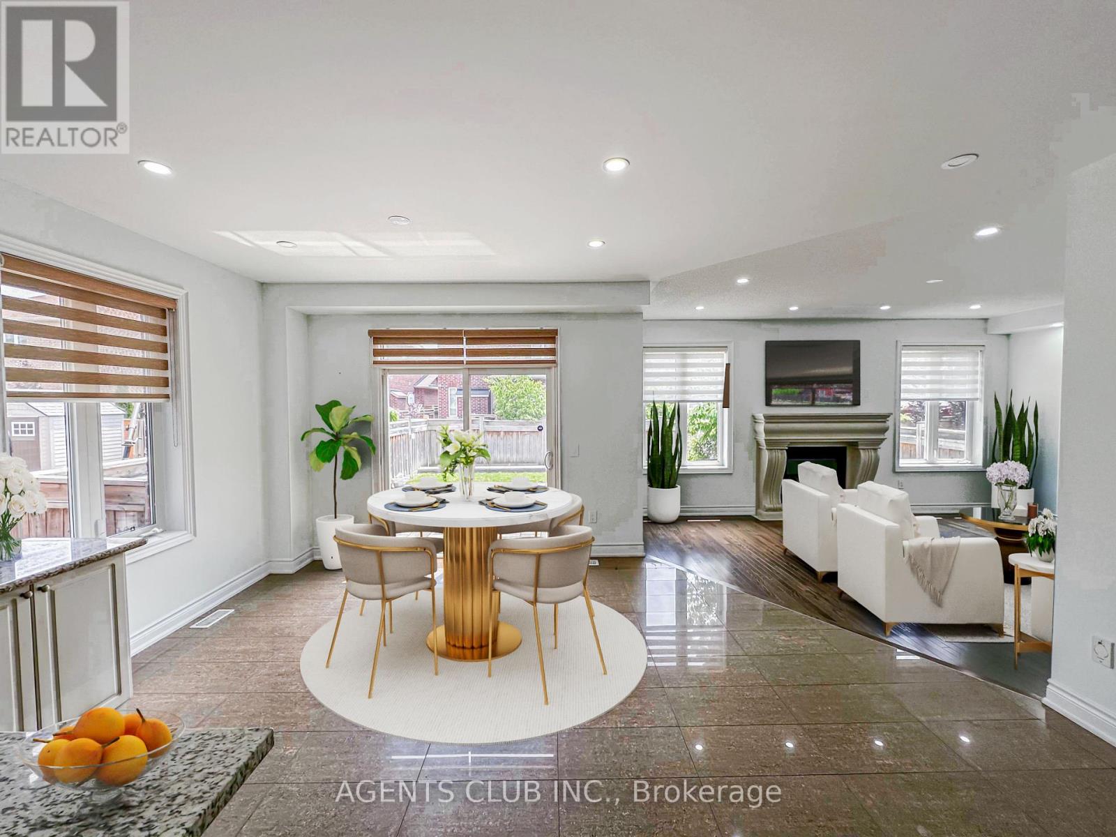Property at 205 VIA TOSCANA image 3