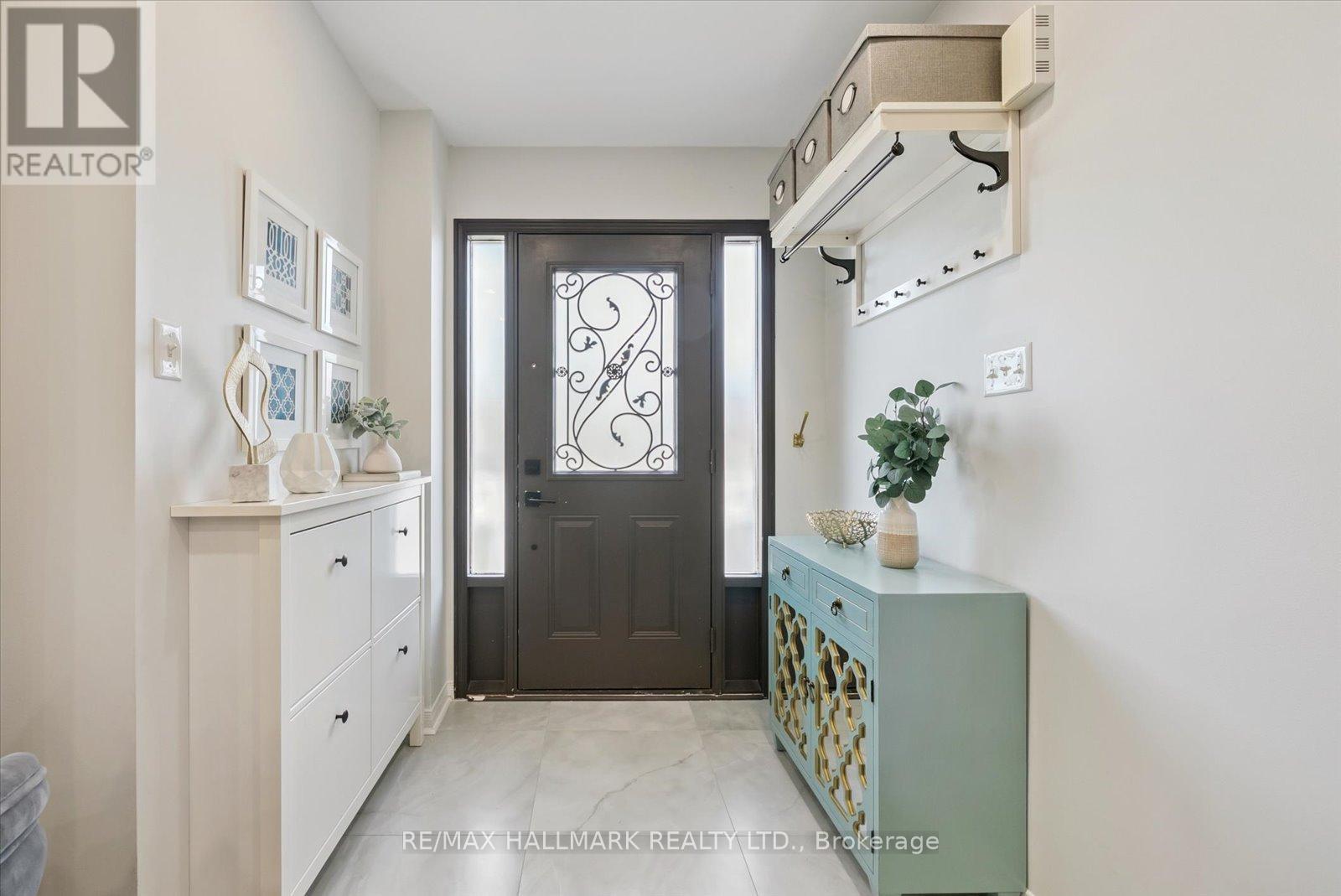 Property at 8 WESTCLIFFE CRESCENT image 2