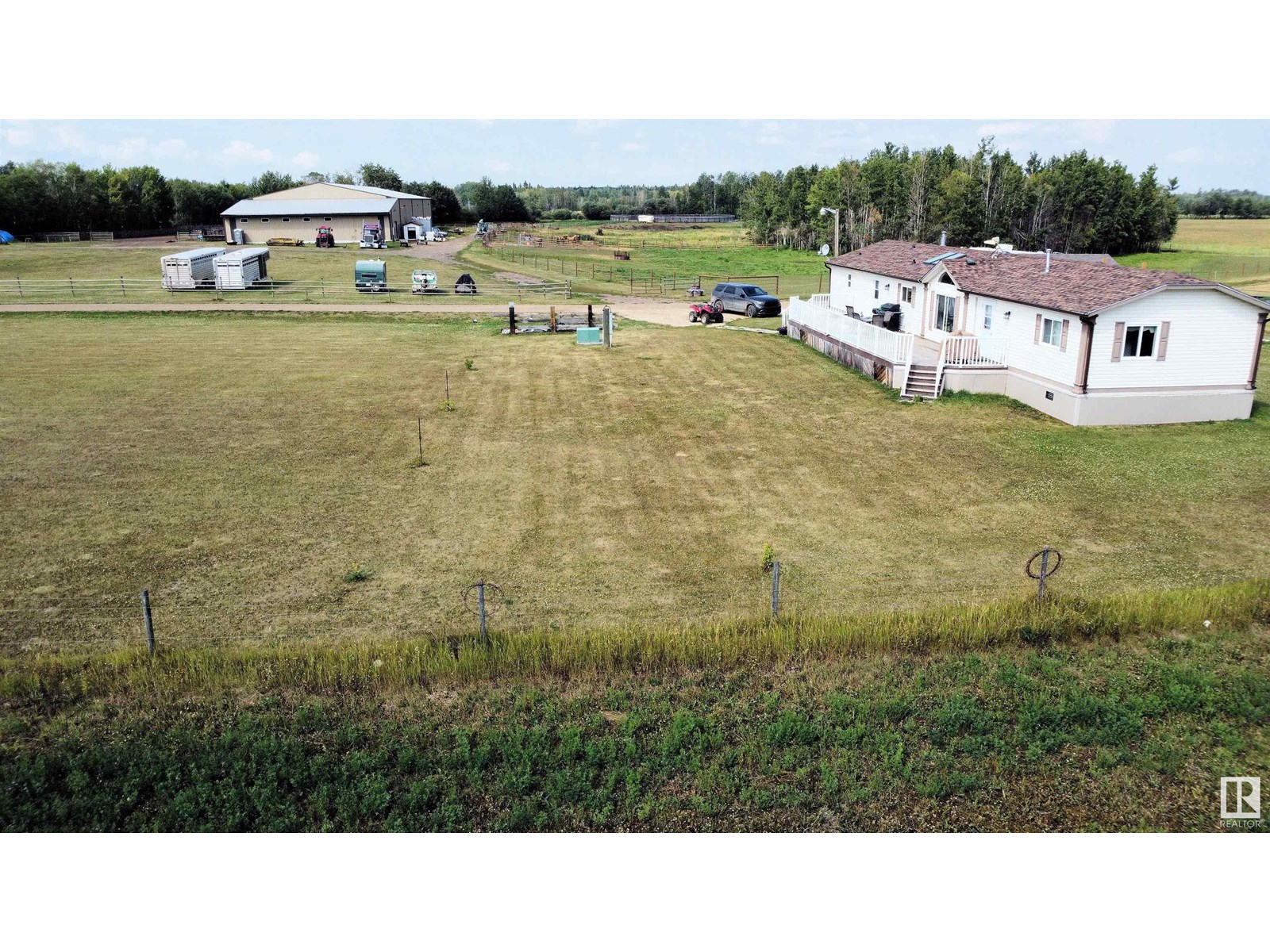 2310 Twp Road 554, Rural Lac Ste. Anne County, Alberta  T0E 1V0 - Photo 3 - E4446444