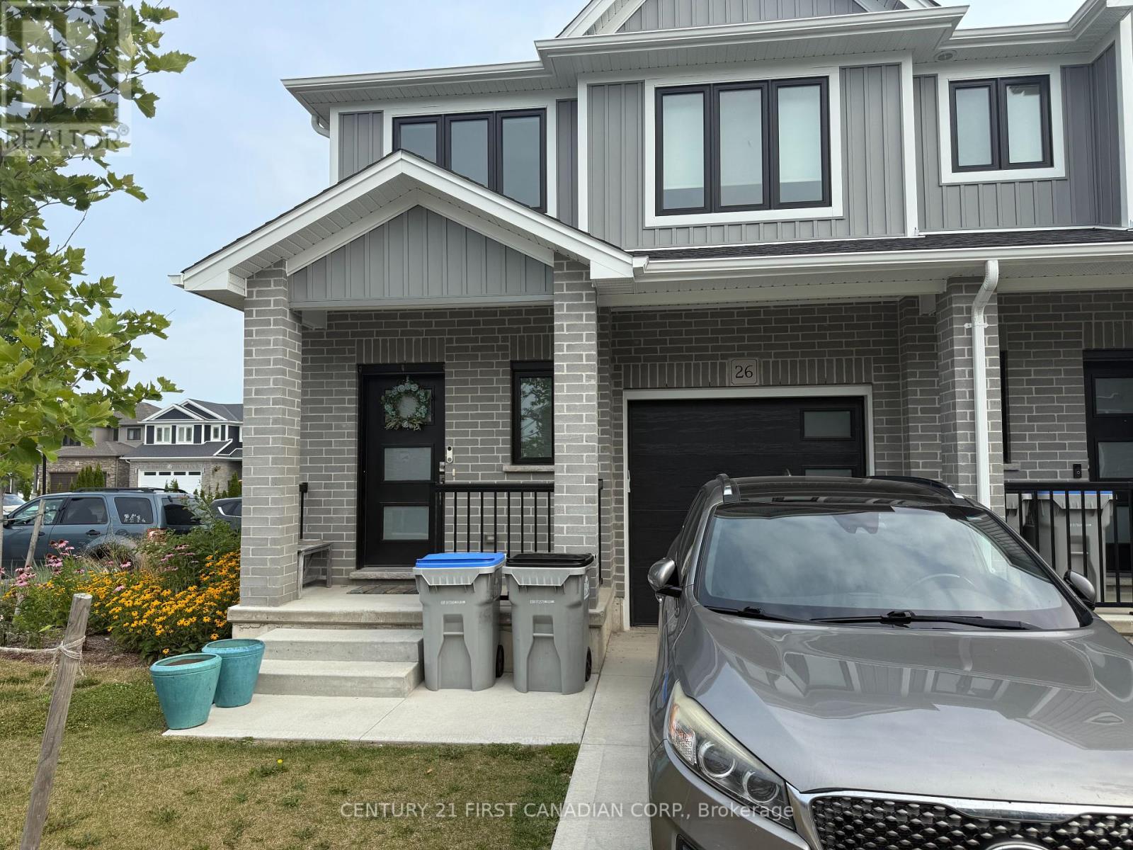 26 - 17 Nicholson Street, Lucan Biddulph, Ontario  N0M 2J0 - Photo 1 - X12315851
