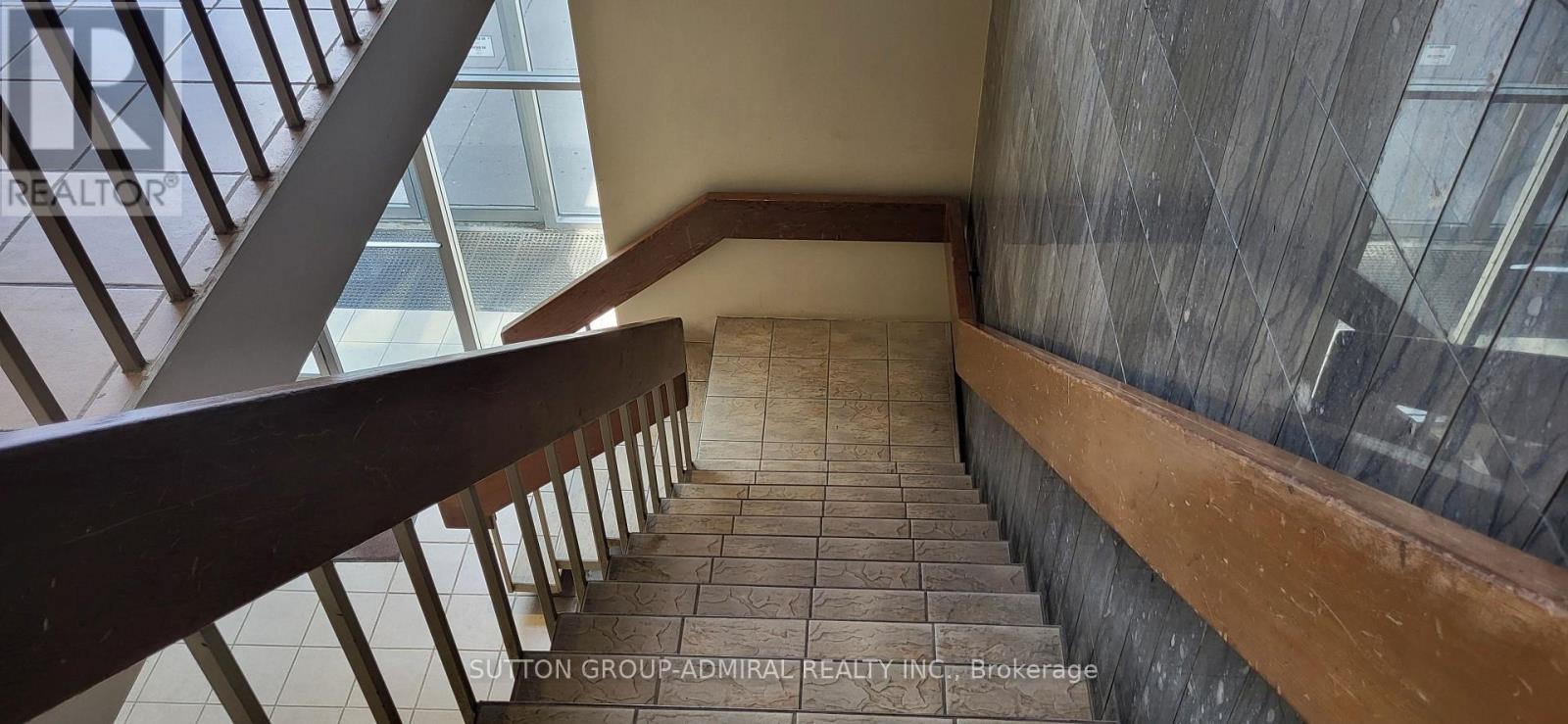 201 - 1001 Finch Avenue W, Toronto (York University Heights), Ontario  M3J 2C7 - Photo 17 - W12315712