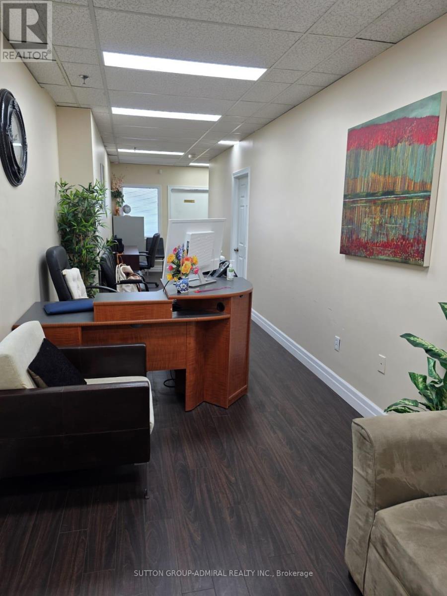 201 - 1001 Finch Avenue W, Toronto, Ontario  M3J 2C7 - Photo 4 - W12315712