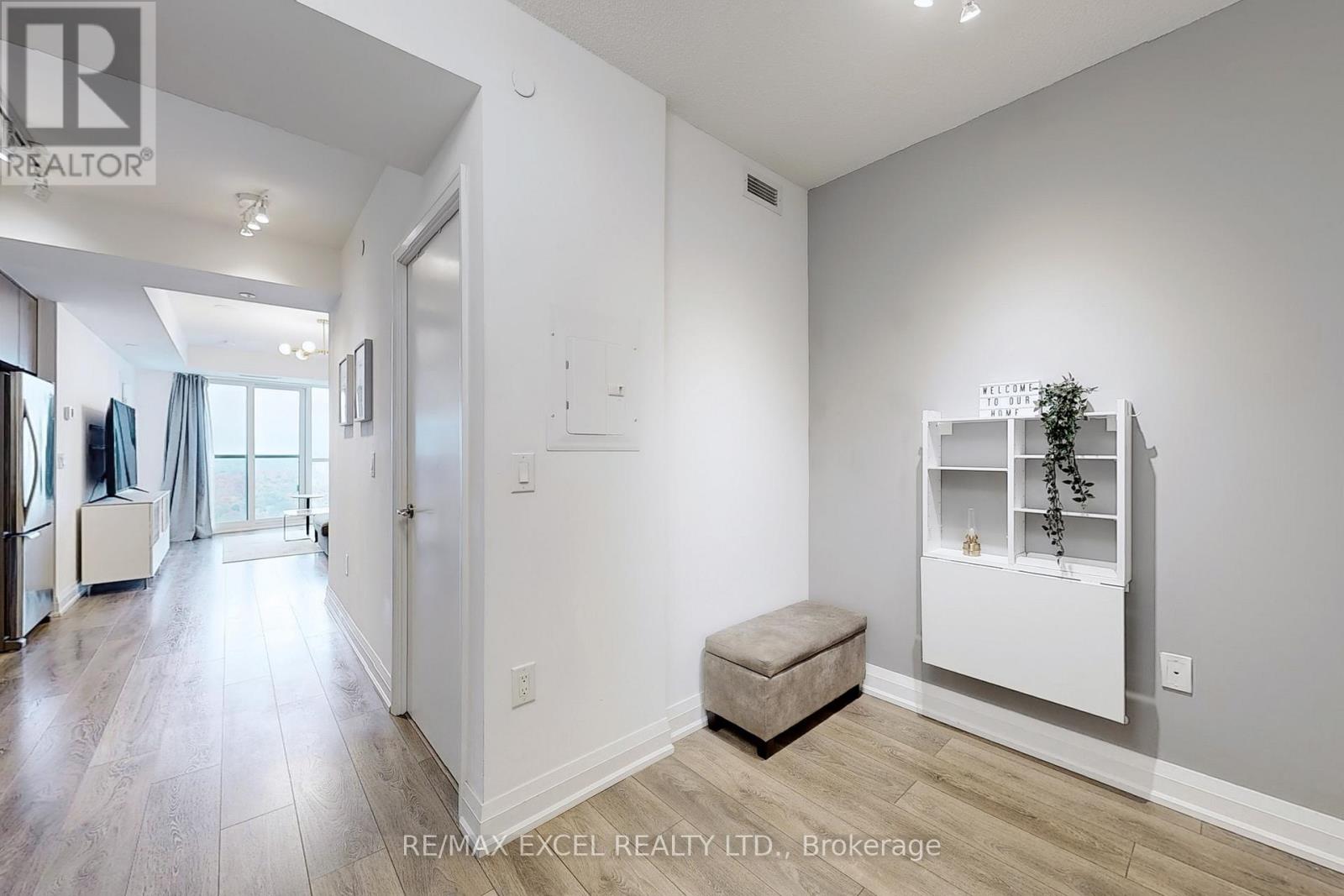 2505 - 9 Valhalla Inn Road, Toronto, Ontario  M9B 0B2 - Photo 12 - W12315805