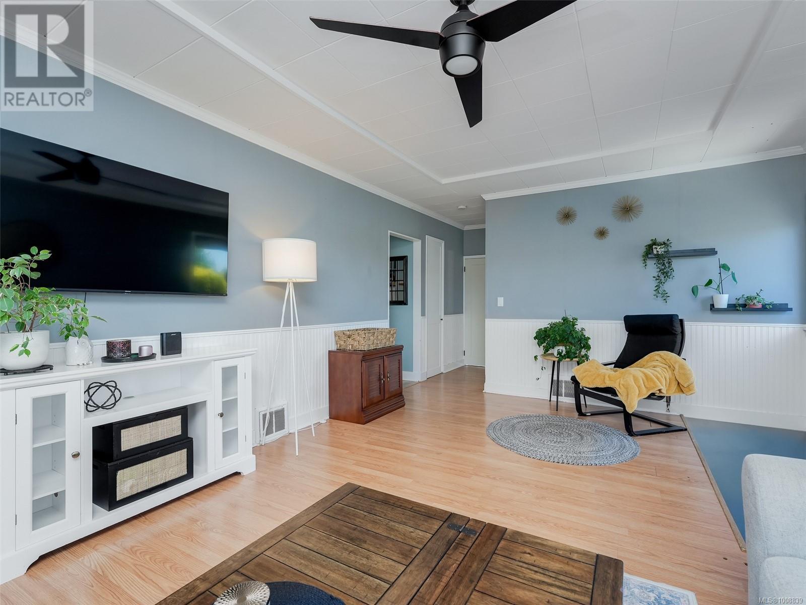 Property at 1385 Hastings St image 3