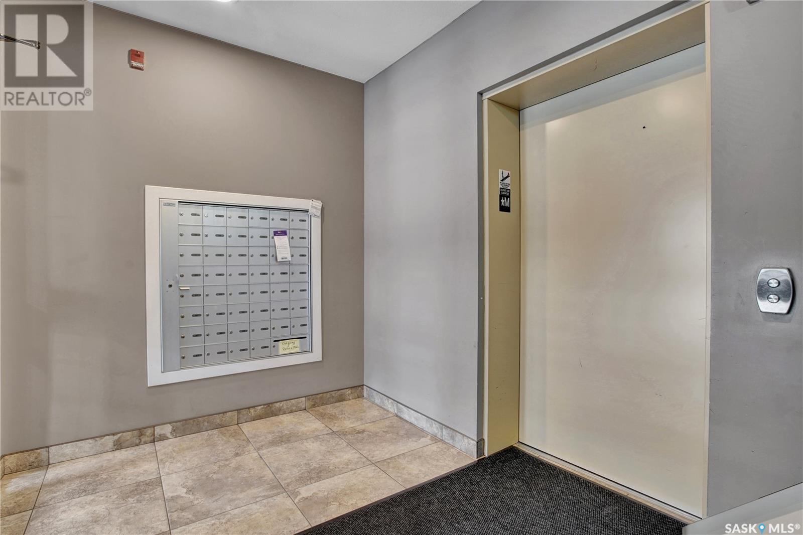 Property at 215 110 Hampton CIRCLE image 2