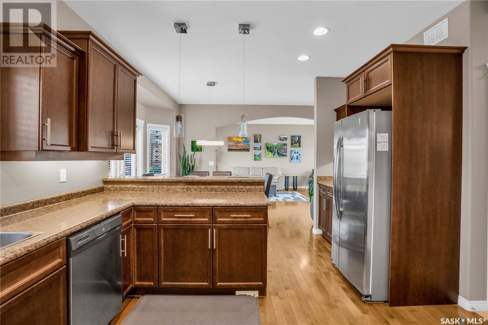 815 Columbia Way, Martensville, Saskatchewan  S0K 0A2 - Photo 17 - SK013974