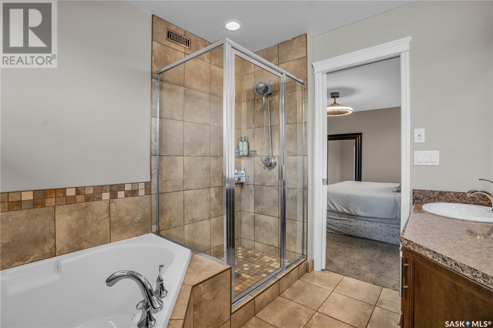 815 Columbia Way, Martensville, Saskatchewan  S0K 0A2 - Photo 29 - SK013974