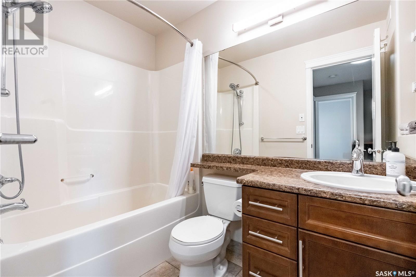 815 Columbia Way, Martensville, Saskatchewan  S0K 0A2 - Photo 30 - SK013974