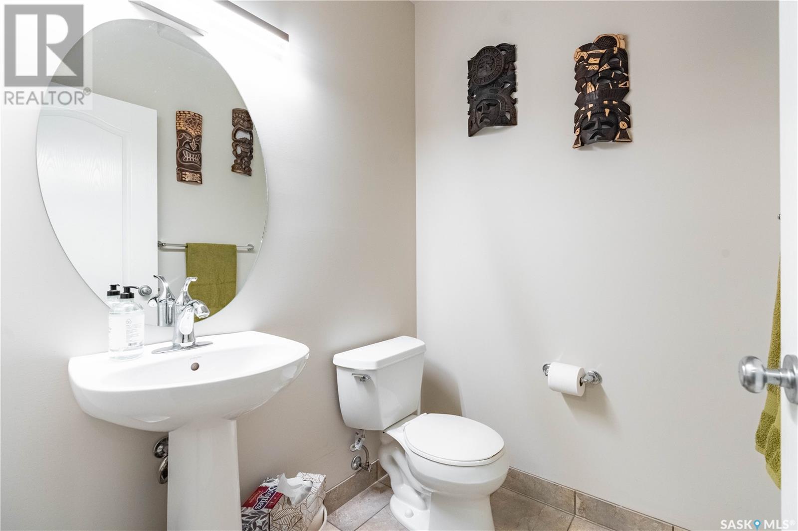 815 Columbia Way, Martensville, Saskatchewan  S0K 0A2 - Photo 4 - SK013974