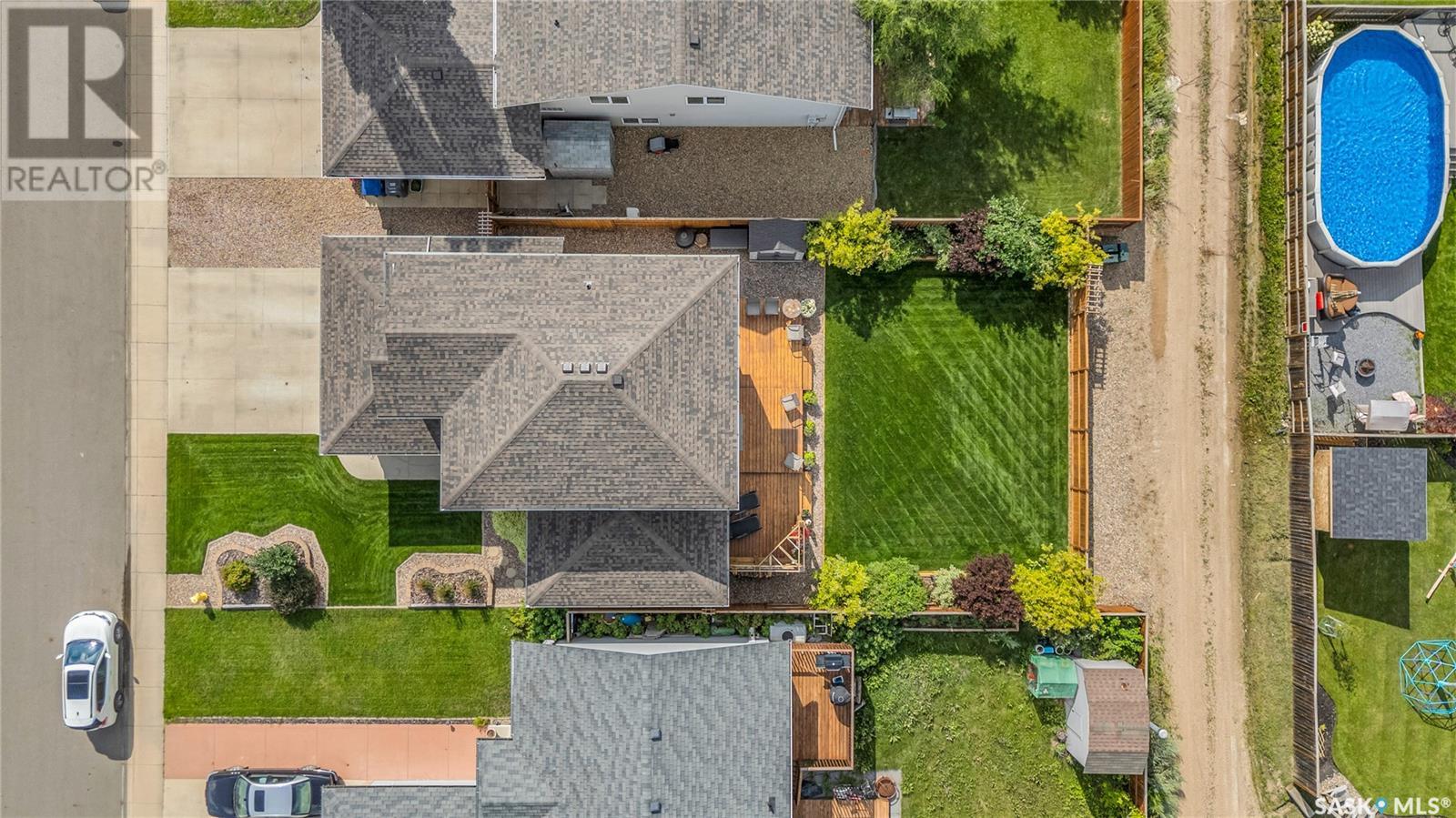 815 Columbia Way, Martensville, Saskatchewan  S0K 0A2 - Photo 46 - SK013974