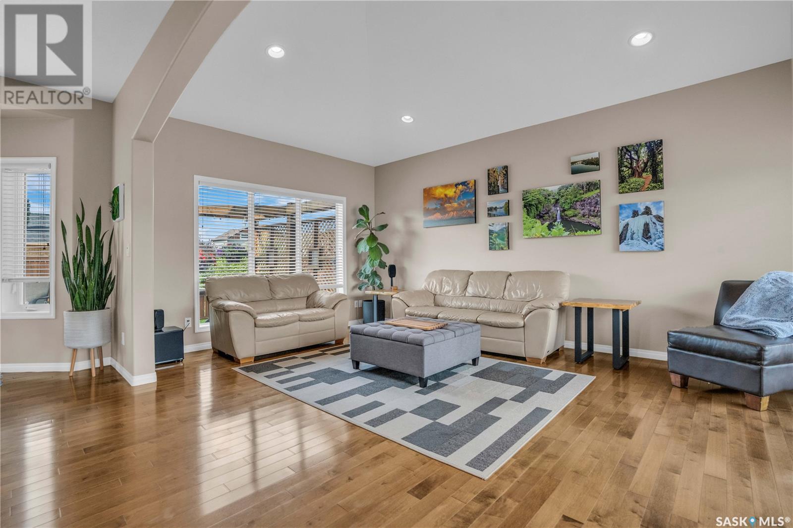 815 Columbia Way, Martensville, Saskatchewan  S0K 0A2 - Photo 5 - SK013974