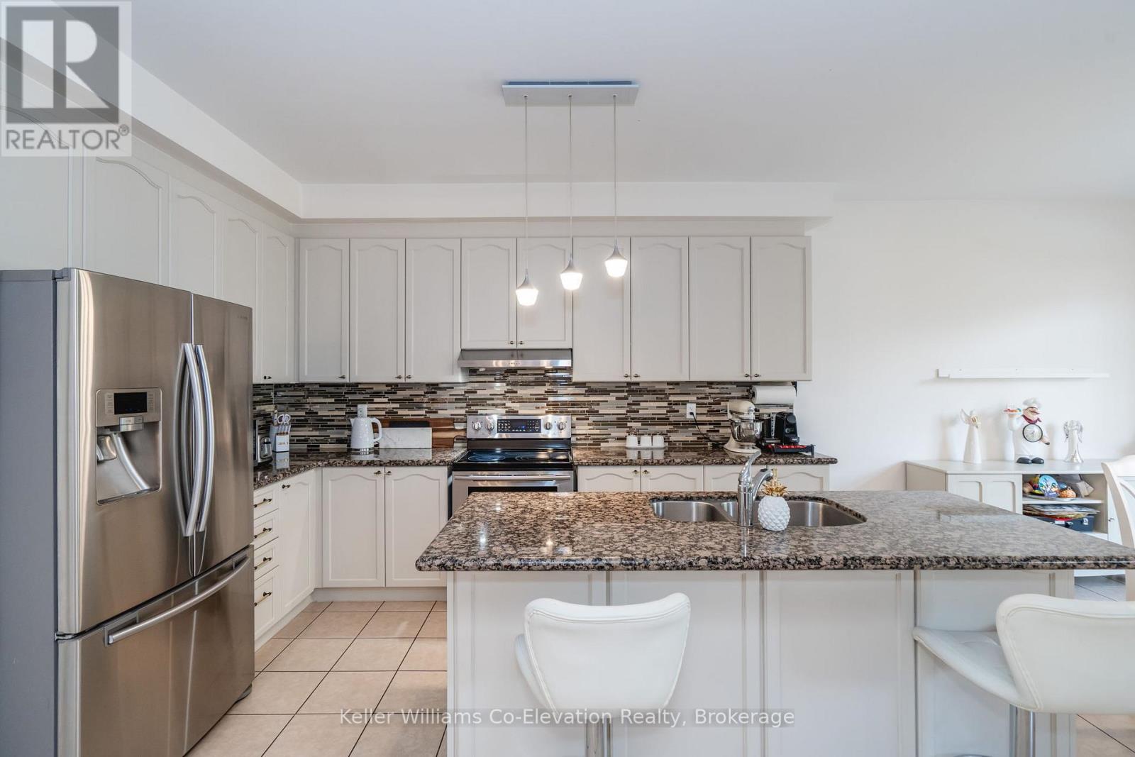 Property at 26 HOMERTON AVENUE image 3