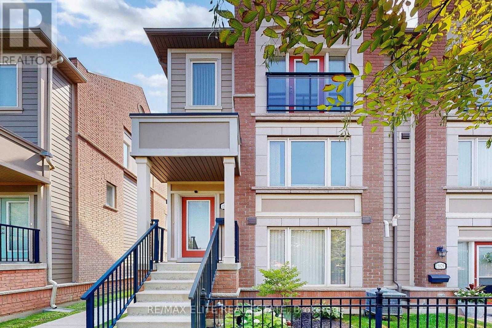 Property at 15931 BAYVIEW AVENUE image 3