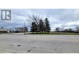 7119 TECUMSEH ROAD, Lakeshore, Ontario