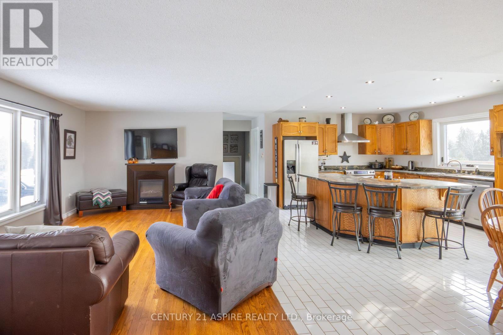 2112 Schutt Road, Brudenell, Ontario  K0J 2E0 - Photo 10 - X12315966