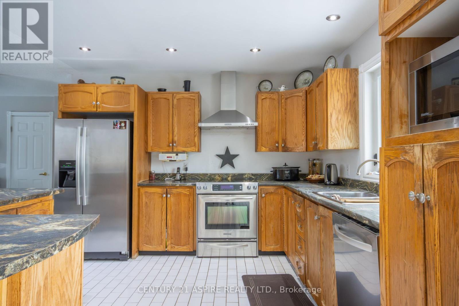 2112 Schutt Road, Brudenell, Ontario  K0J 2E0 - Photo 6 - X12315966