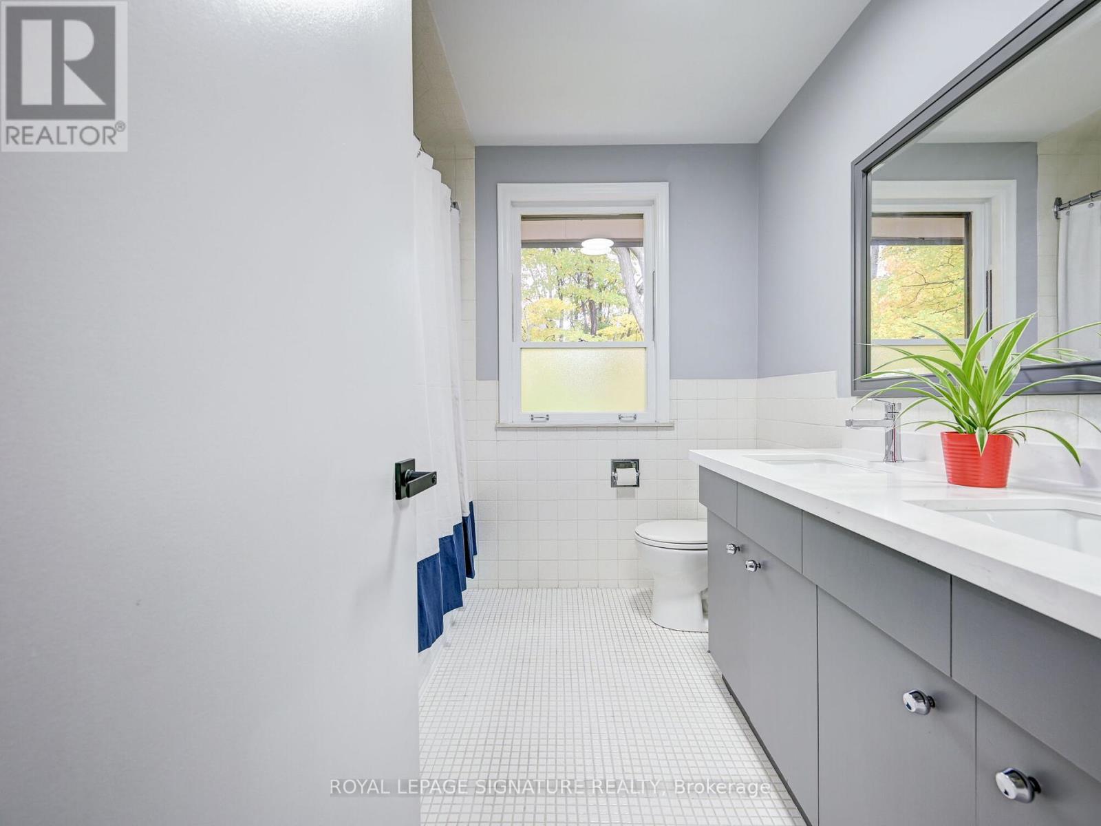 9 Pinevale Road, Markham, Ontario  L3T 1J7 - Photo 19 - N12315838