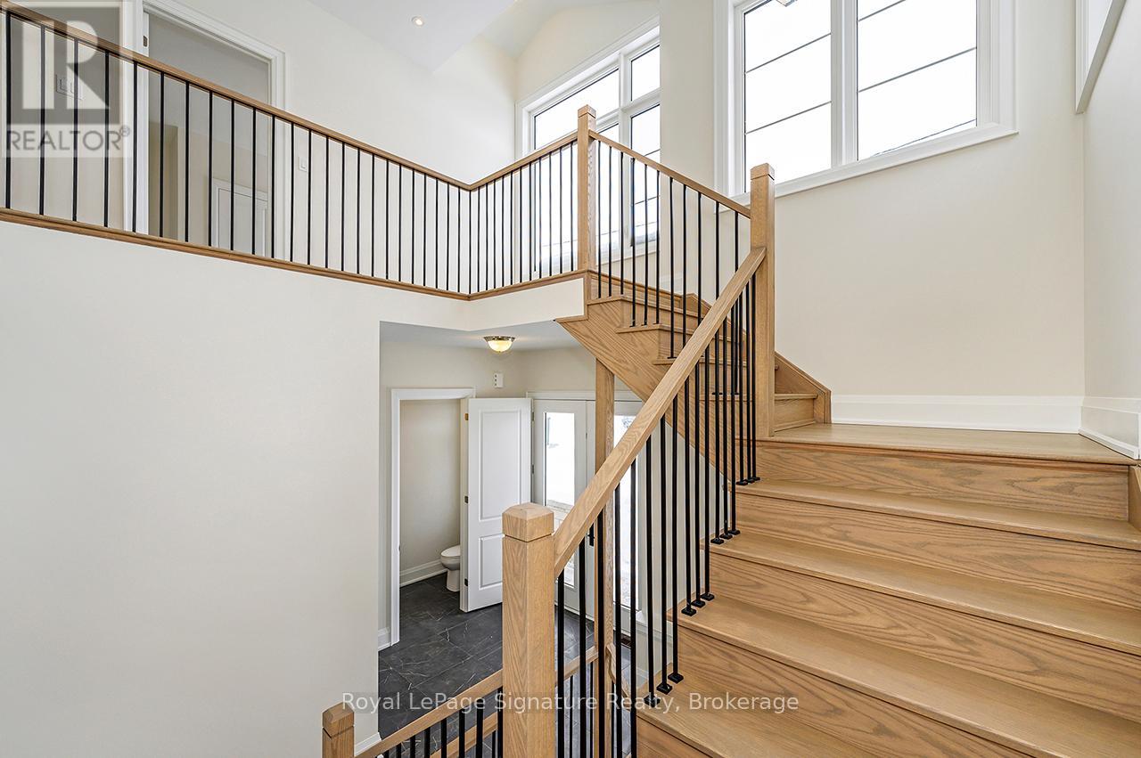 113 Clement Lane, Blue Mountains, Ontario  N0H 1J0 - Photo 14 - X12315969