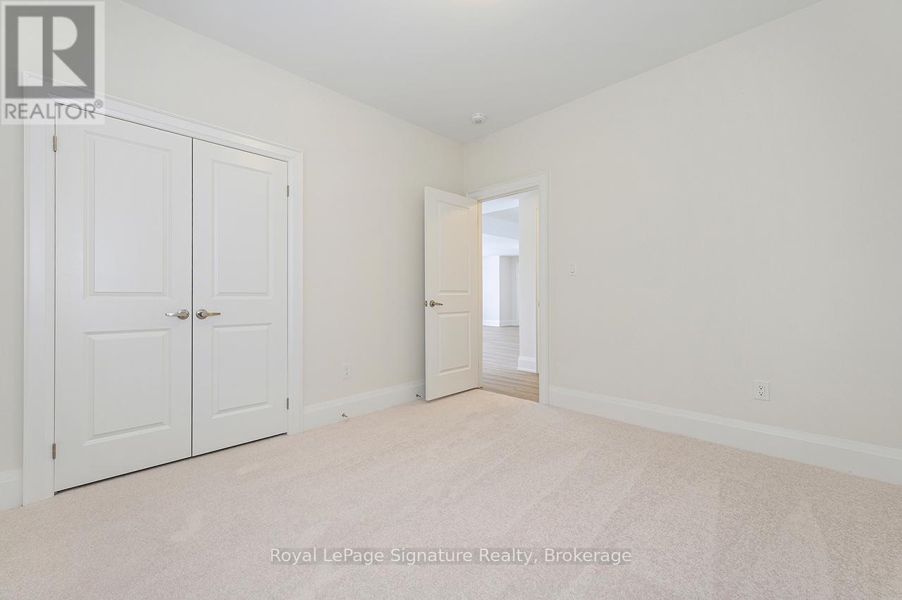 113 Clement Lane, Blue Mountains, Ontario  N0H 1J0 - Photo 29 - X12315969