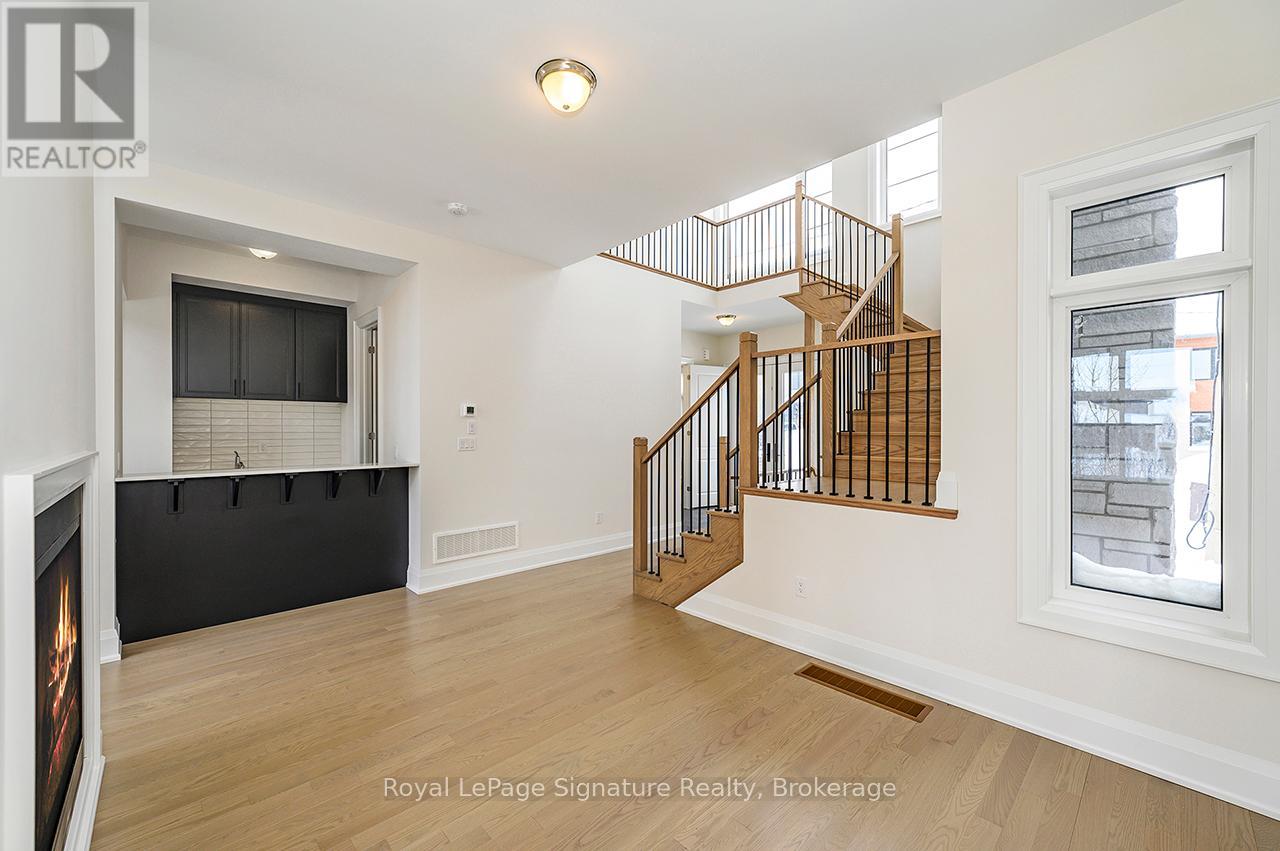 113 Clement Lane, Blue Mountains, Ontario  N0H 1J0 - Photo 5 - X12315969