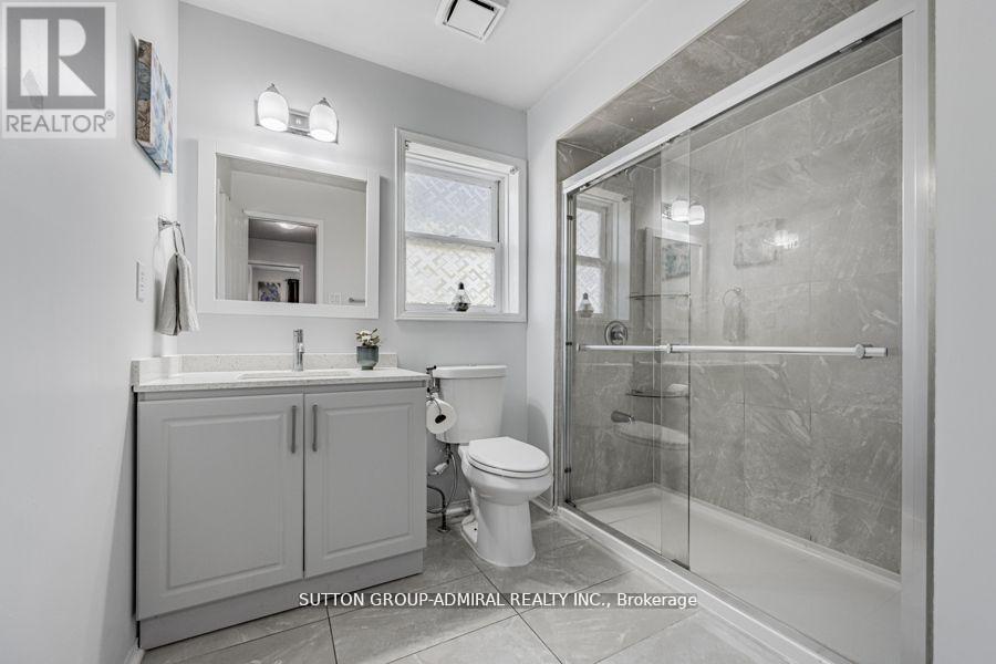 88 Wickstead Court, Brampton, Ontario  L6R 1N8 - Photo 14 - W12315843