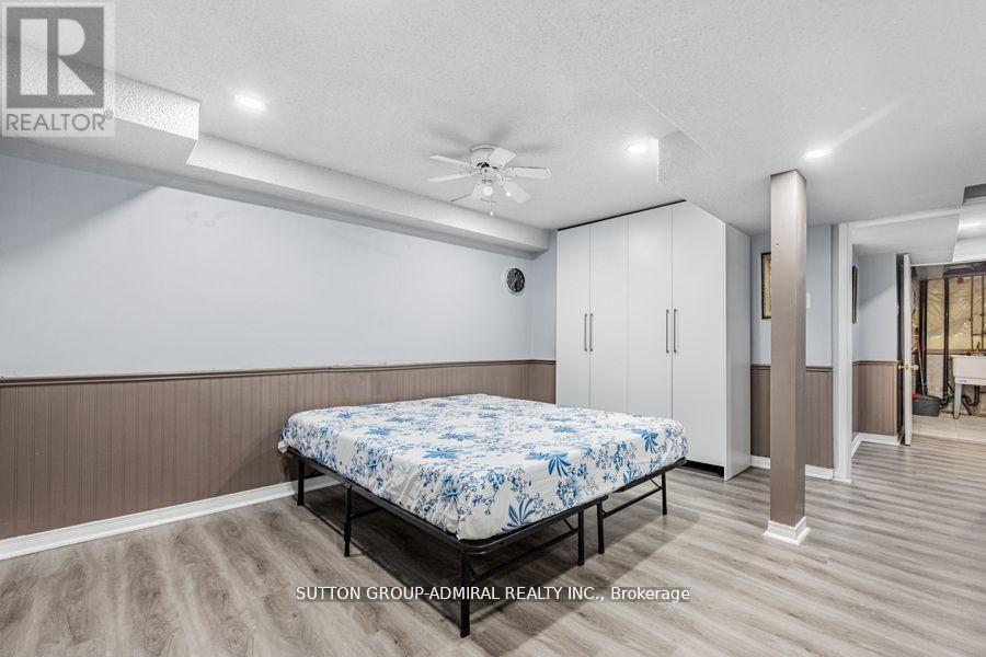 88 Wickstead Court, Brampton, Ontario  L6R 1N8 - Photo 15 - W12315843